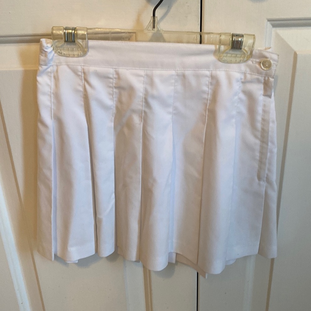White Head Tennis Skirt